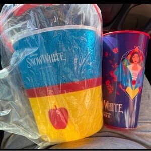 Disney Snow White Party Supplies Set - Blue and Yellow